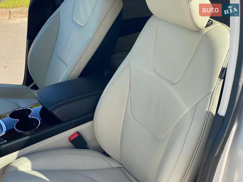 Внедорожник / Кроссовер Ford Edge 2017 в Ровно