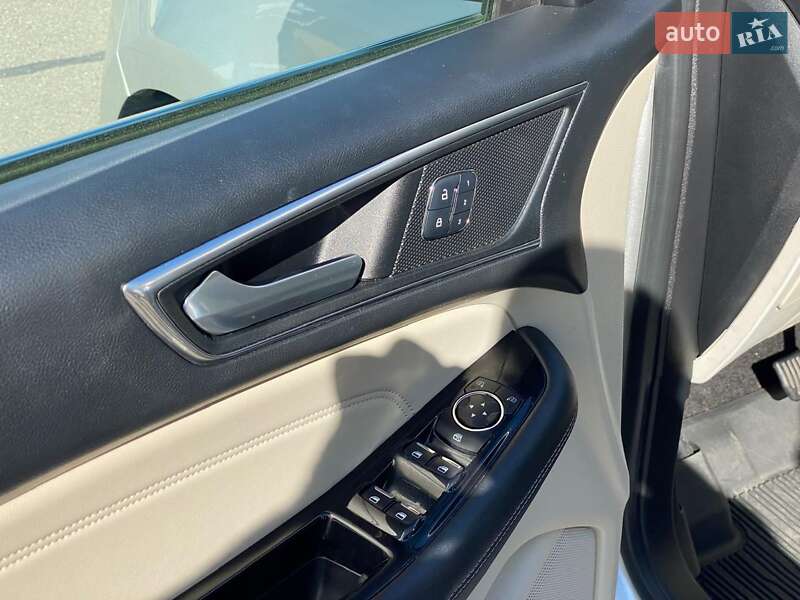 Внедорожник / Кроссовер Ford Edge 2017 в Ровно