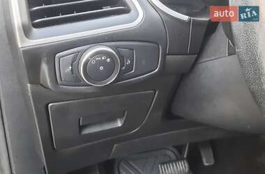 Позашляховик / Кросовер Ford Edge 2016 в 