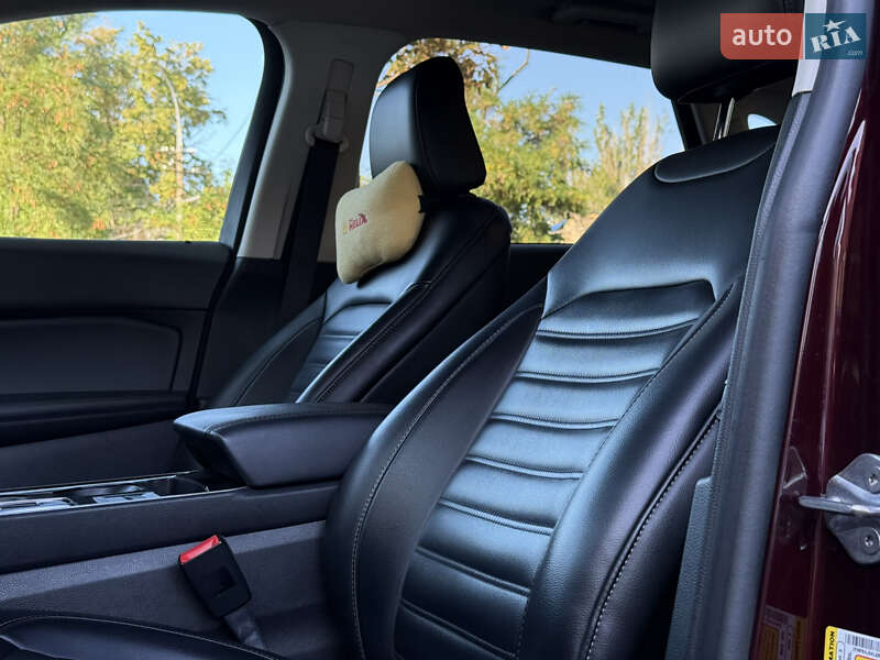 Позашляховик / Кросовер Ford Edge 2020 в Миколаєві