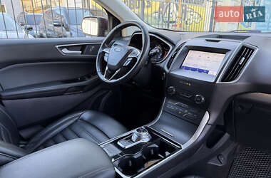 Позашляховик / Кросовер Ford Edge 2020 в 