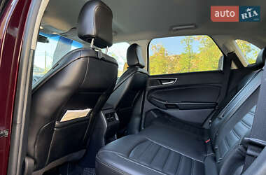 Позашляховик / Кросовер Ford Edge 2020 в 