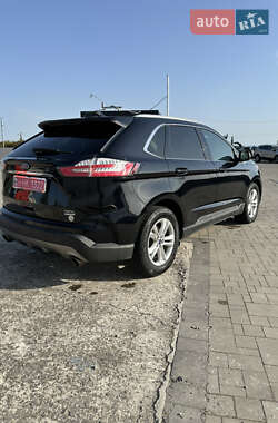 Внедорожник / Кроссовер Ford Edge 2019 в 