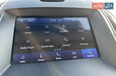 Внедорожник / Кроссовер Ford Edge 2019 в 