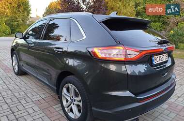 Позашляховик / Кросовер Ford Edge 2015 в 