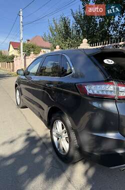 Внедорожник / Кроссовер Ford Edge 2015 в 