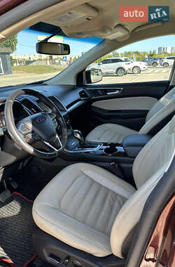 Внедорожник / Кроссовер Ford Edge 2015 в 
