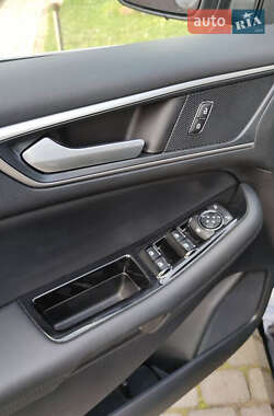 Внедорожник / Кроссовер Ford Edge 2020 в 