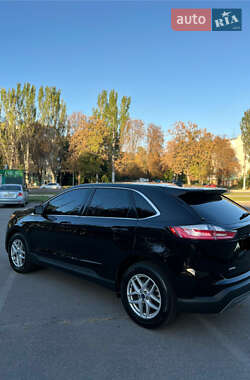 Внедорожник / Кроссовер Ford Edge 2022 в 