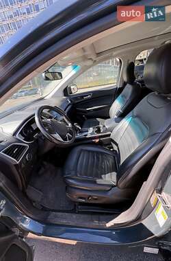Внедорожник / Кроссовер Ford Edge 2016 в 