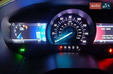 Внедорожник / Кроссовер Ford Edge 2019 в 