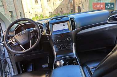 Позашляховик / Кросовер Ford Edge 2020 в 