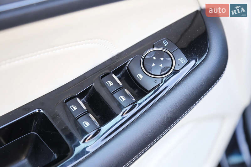 Позашляховик / Кросовер Ford Edge 2018 в Києві