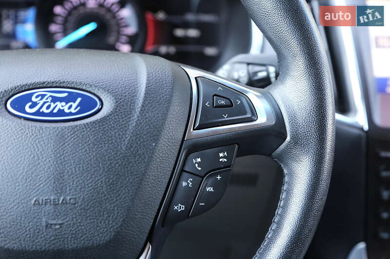 Позашляховик / Кросовер Ford Edge 2018 в Києві