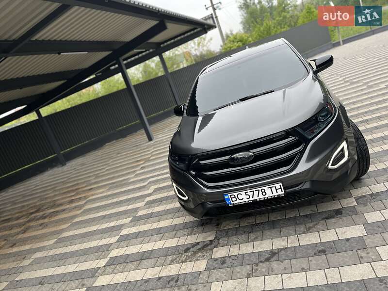 Позашляховик / Кросовер Ford Edge 2018 в Городку