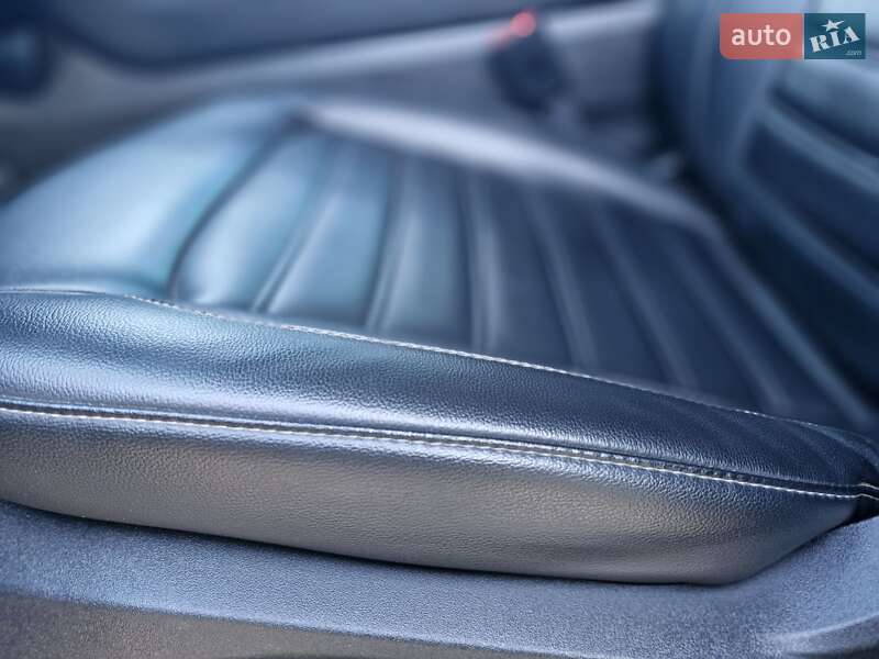 Внедорожник / Кроссовер Ford Edge 2019 в Ужгороде