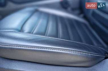 Позашляховик / Кросовер Ford Edge 2019 в 