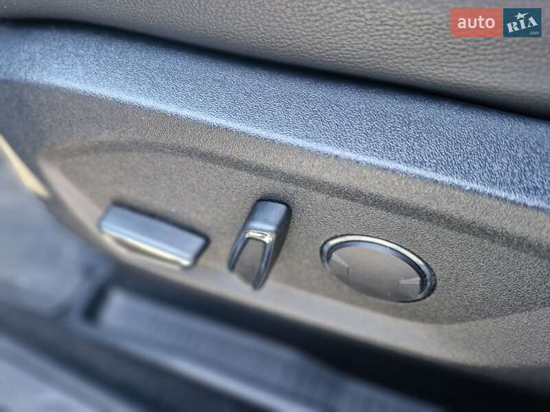 Внедорожник / Кроссовер Ford Edge 2019 в Ужгороде