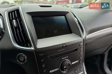 Внедорожник / Кроссовер Ford Edge 2015 в 