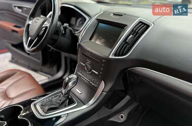 Внедорожник / Кроссовер Ford Edge 2015 в 