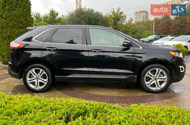 Внедорожник / Кроссовер Ford Edge 2017 в 