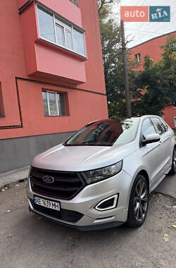 Внедорожник / Кроссовер Ford Edge 2016 в 