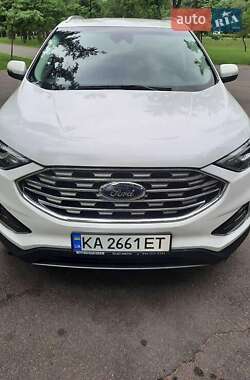 Позашляховик / Кросовер Ford Edge 2018 в 