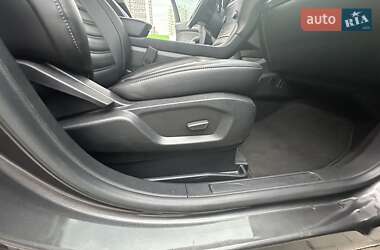 Внедорожник / Кроссовер Ford Edge 2019 в 