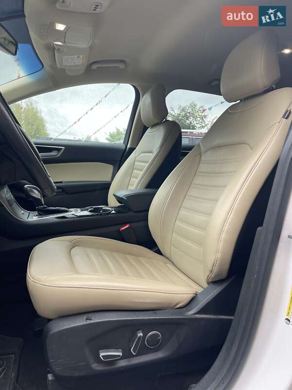 Внедорожник / Кроссовер Ford Edge 2018 в Черновцах