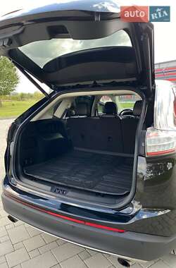 Позашляховик / Кросовер Ford Edge 2015 в 