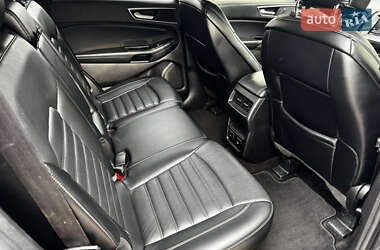 Позашляховик / Кросовер Ford Edge 2015 в 