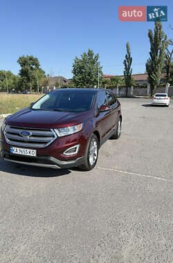 Позашляховик / Кросовер Ford Edge 2018 в 