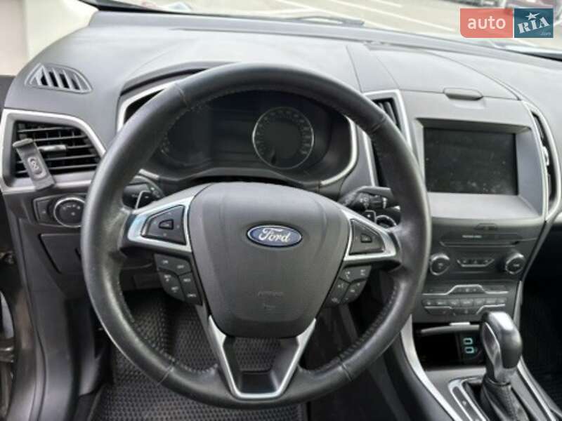 Позашляховик / Кросовер Ford Edge 2016 в Києві