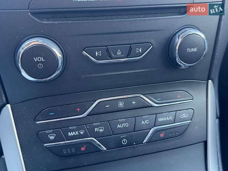 Позашляховик / Кросовер Ford Edge 2018 в Києві