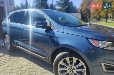 Позашляховик / Кросовер Ford Edge 2018 в 