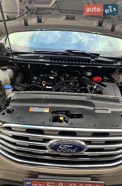 Внедорожник / Кроссовер Ford Edge 2020 в 