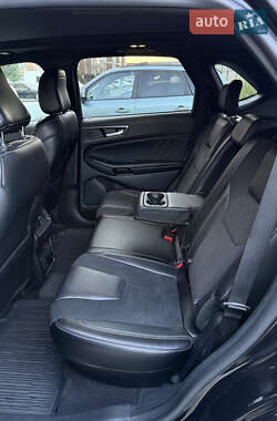 Внедорожник / Кроссовер Ford Edge 2019 в 