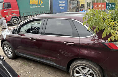 Позашляховик / Кросовер Ford Edge 2020 в 