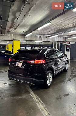 Внедорожник / Кроссовер Ford Edge 2017 в 