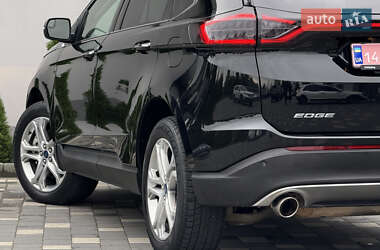 Позашляховик / Кросовер Ford Edge 2018 в 