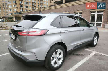 Позашляховик / Кросовер Ford Edge 2022 в 