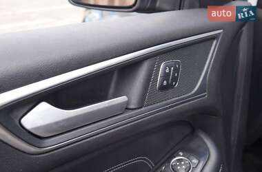 Внедорожник / Кроссовер Ford Edge 2018 в 