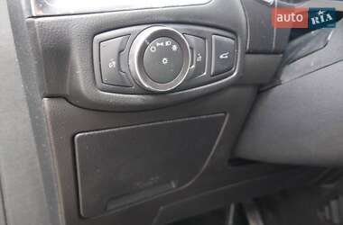 Внедорожник / Кроссовер Ford Edge 2018 в 