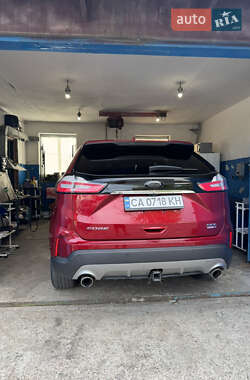 Внедорожник / Кроссовер Ford Edge 2019 в 