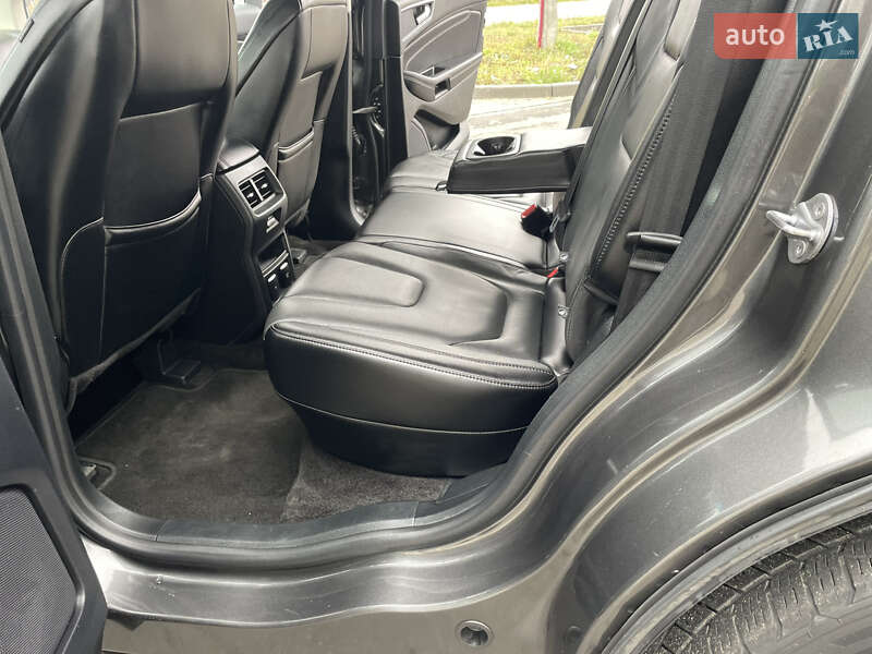 Внедорожник / Кроссовер Ford Edge 2018 в Киеве