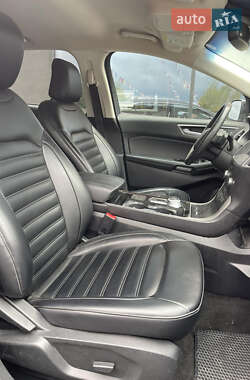 Внедорожник / Кроссовер Ford Edge 2020 в 