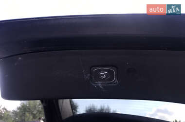 Внедорожник / Кроссовер Ford Edge 2016 в 