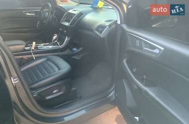 Позашляховик / Кросовер Ford Edge 2016 в 
