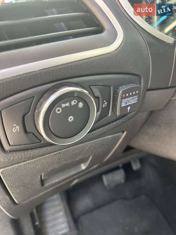 Позашляховик / Кросовер Ford Edge 2015 в Києві фото 34 Позашляховик / Кросовер Ford Edge 2015 в Києві