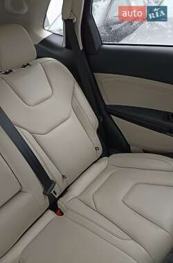 Внедорожник / Кроссовер Ford Edge 2019 в 